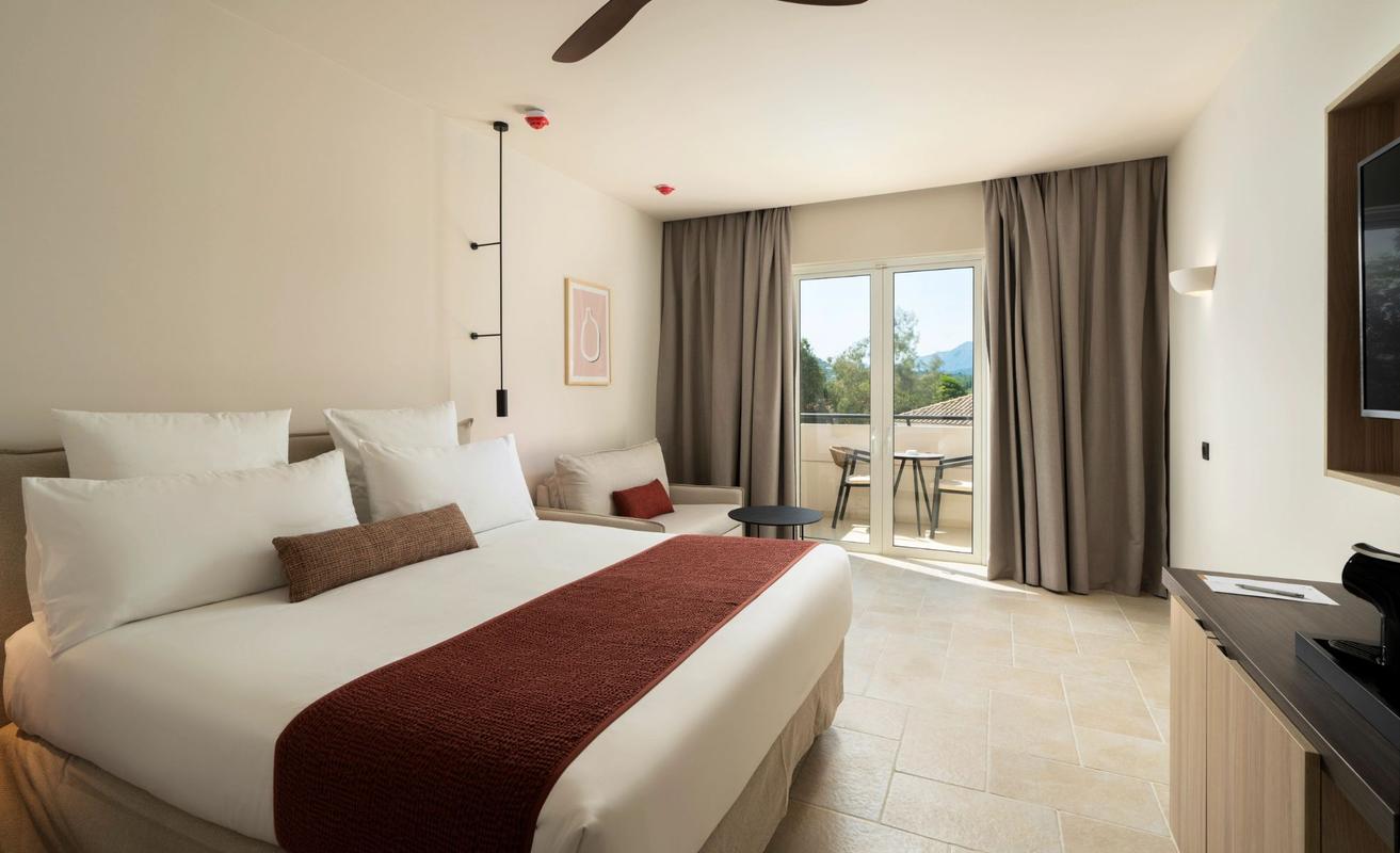 ΔΙΚΛΙΝΟ ΔΩΜΑΤΙΟ ΜΕ ΕΣΩΤΕΡΙΚΗ ΘΕΑ  Dreams Corfu Resort & Spa Corfú ΔΙΚΛΙΝΟ ΔΩΜΑΤΙΟ ΜΕ ΕΣΩΤΕΡΙΚΗ ΘΕΑ  Dreams Corfu Resort & Spa Corfú