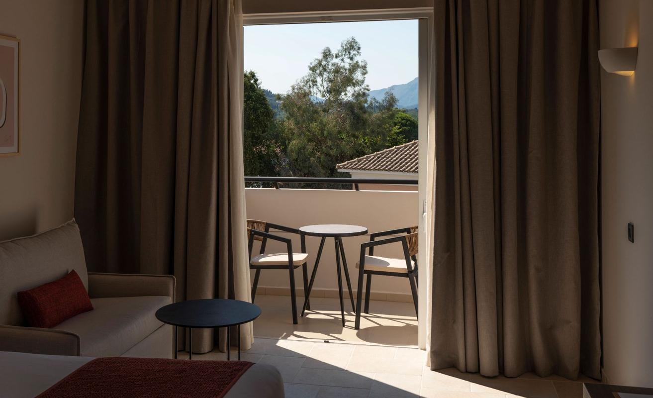 ΔΙΚΛΙΝΟ ΔΩΜΑΤΙΟ ΜΕ ΕΣΩΤΕΡΙΚΗ ΘΕΑ  Dreams Corfu Resort & Spa Corfú ΔΙΚΛΙΝΟ ΔΩΜΑΤΙΟ ΜΕ ΕΣΩΤΕΡΙΚΗ ΘΕΑ  Dreams Corfu Resort & Spa Corfú