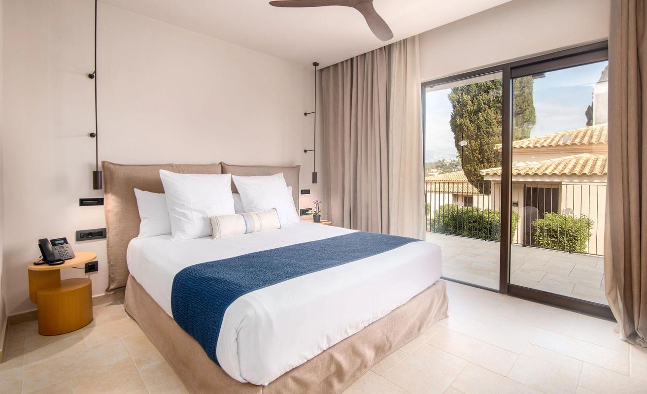 ΜΑΣΤΕΡ ΣΟΥΙΤΑ ΜΠΑΝΓΚΑΛΟΟΥ ΜΕ ΘΈΑ ΣΤΟΝ ΚΉΠΟ PREFERRED CLUB  Dreams Corfu Resort & Spa Corfú ΜΑΣΤΕΡ ΣΟΥΙΤΑ ΜΠΑΝΓΚΑΛΟΟΥ ΜΕ ΘΈΑ ΣΤΟΝ ΚΉΠΟ PREFERRED CLUB  Dreams Corfu Resort & Spa Corfú