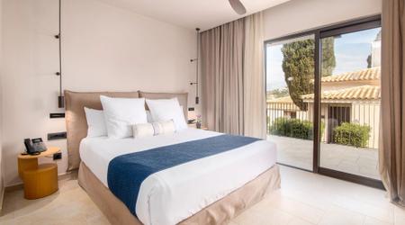 ΜΑΣΤΕΡ ΣΟΥΙΤΑ ΜΠΑΝΓΚΑΛΟΟΥ ΜΕ ΘΈΑ ΣΤΟΝ ΚΉΠΟ PREFERRED CLUB  Dreams Corfu Resort & Spa Corfú ΜΑΣΤΕΡ ΣΟΥΙΤΑ ΜΠΑΝΓΚΑΛΟΟΥ ΜΕ ΘΈΑ ΣΤΟΝ ΚΉΠΟ PREFERRED CLUB  Dreams Corfu Resort & Spa Corfú